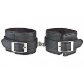 Черные фиксаторы для ног на цепи с мехом внутри - Lux Fetish - купить с доставкой в Нижневартовске