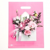 Розовый пакет с цветочным принтом и вырубной ручкой (40х31 см) - Сима-Ленд - купить с доставкой в Нижневартовске