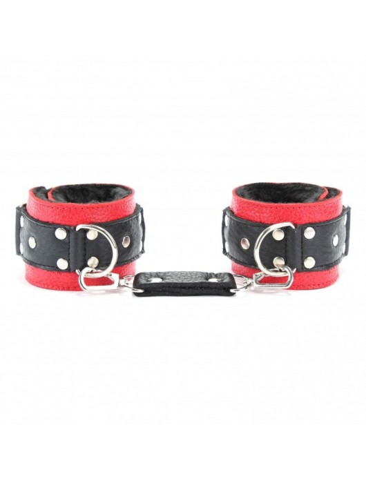 Красно-чёрные кожаные наручники с меховым подкладом - БДСМ Арсенал - купить с доставкой в Нижневартовске