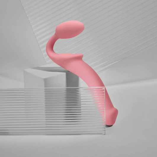 Розовый безремневой страпон Strap-on-me Semi-Realistic Bendable Strap-On size M - Strap-on-me - купить с доставкой в Нижневартовске