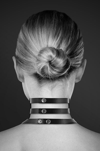 Чёрный тройной чокер с большим кольцом - Bijoux Pour Toi - купить с доставкой в Нижневартовске